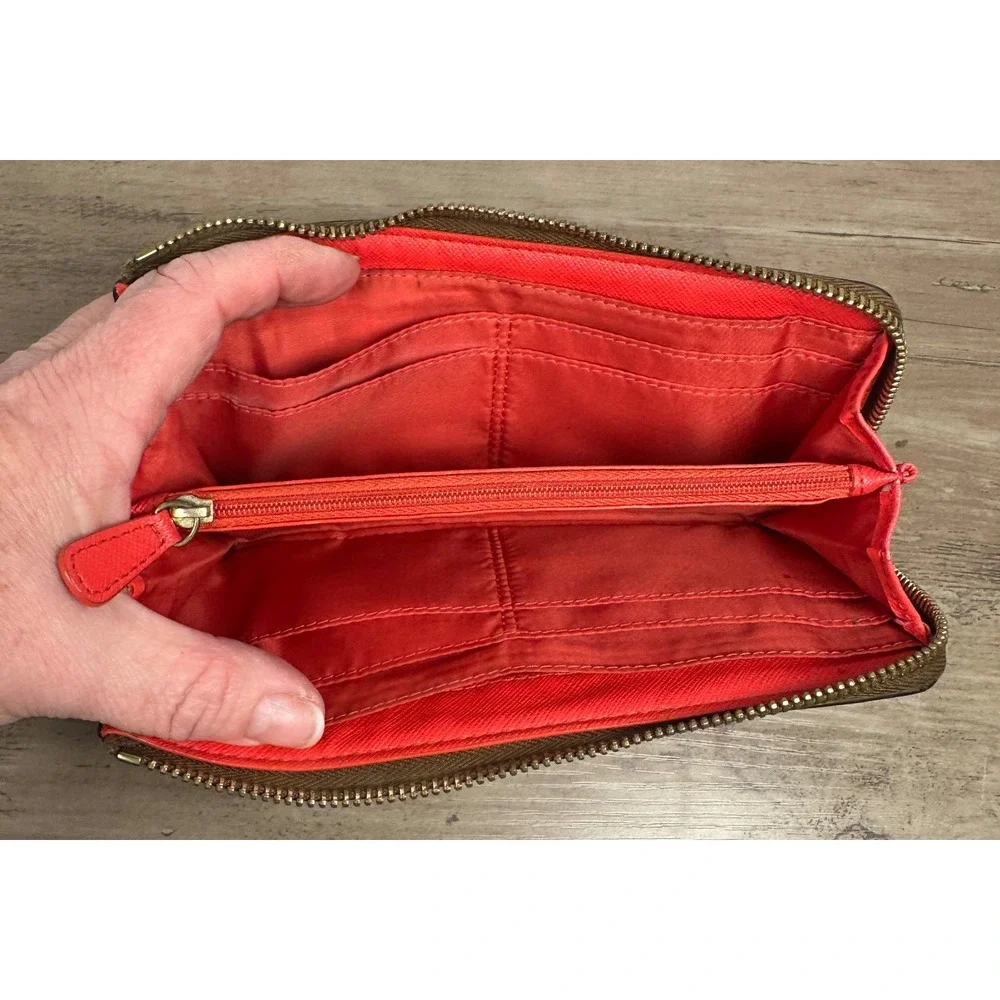 COACH Peyton SIGNATURE C Khaki Pink Salmon Trim ACCORDION ‎ Zipper WALLET CLUTCH